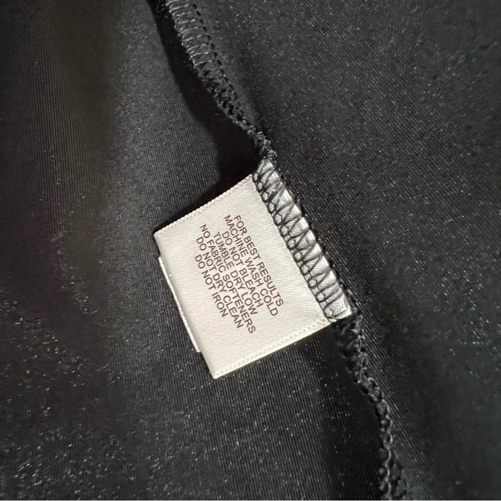 Bundle of 2 Women's Peter Millar Golf Polo Shirts XL Interlachen Golf Course MN - Picture 5 of 6